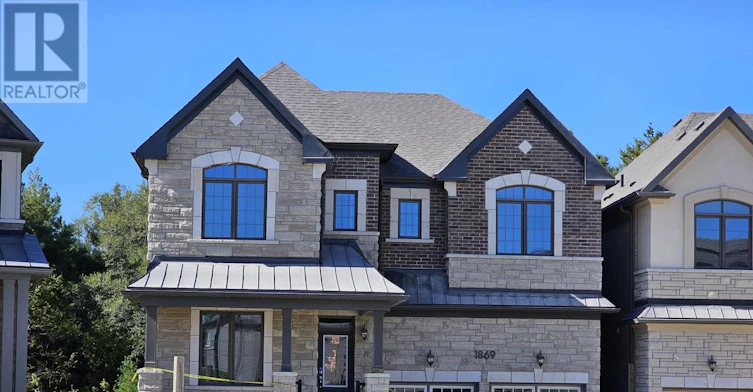 1869 Narcissus Gardens, Pickering, ON, L1X 2R2
