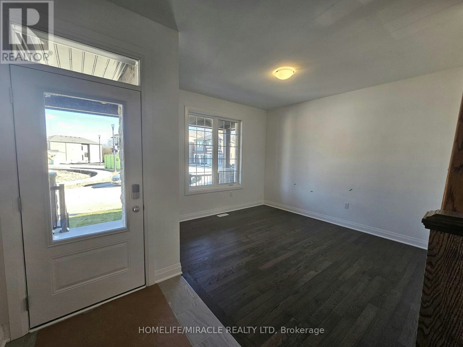 1869 Narcissus Gardens, Pickering, ON, L1X 2R2 - 7