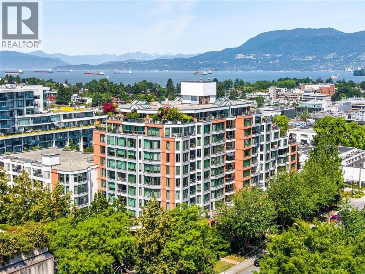 702-2201 Pine Street, Vancouver, BC, V6J 5E7