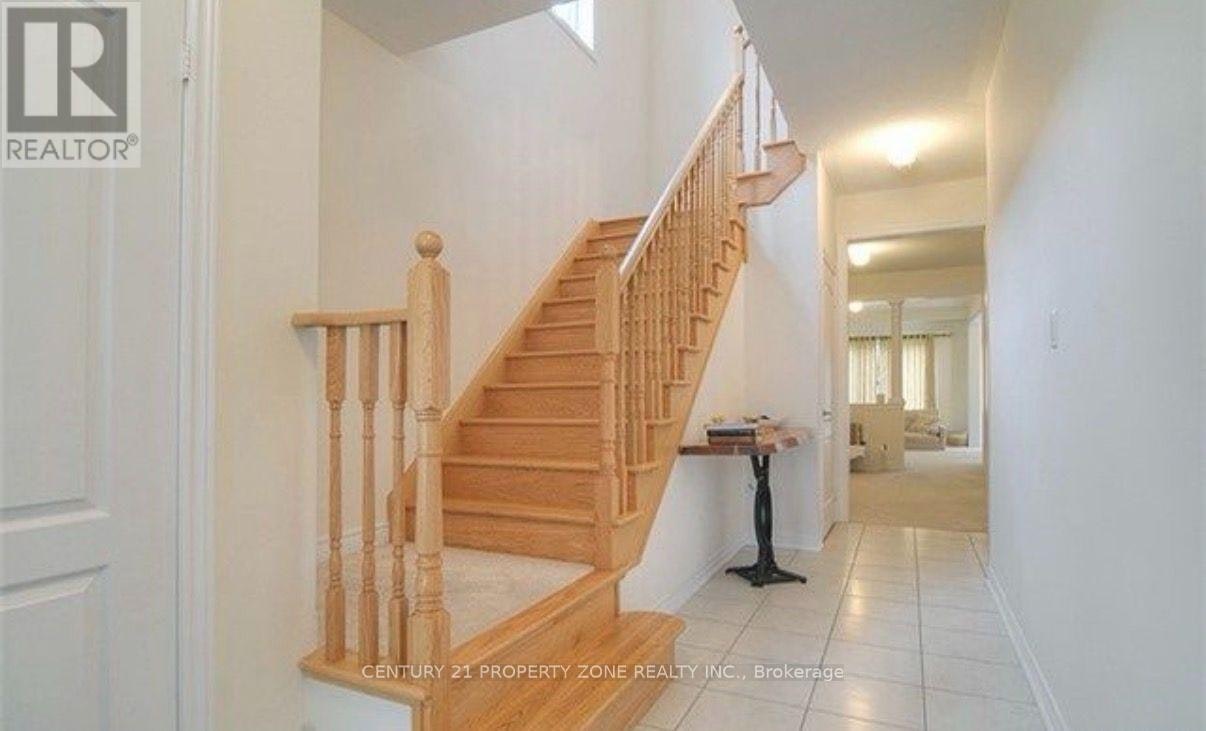 38 Banbridge Crescent, Brampton, ON, L6X 5L9 - 2