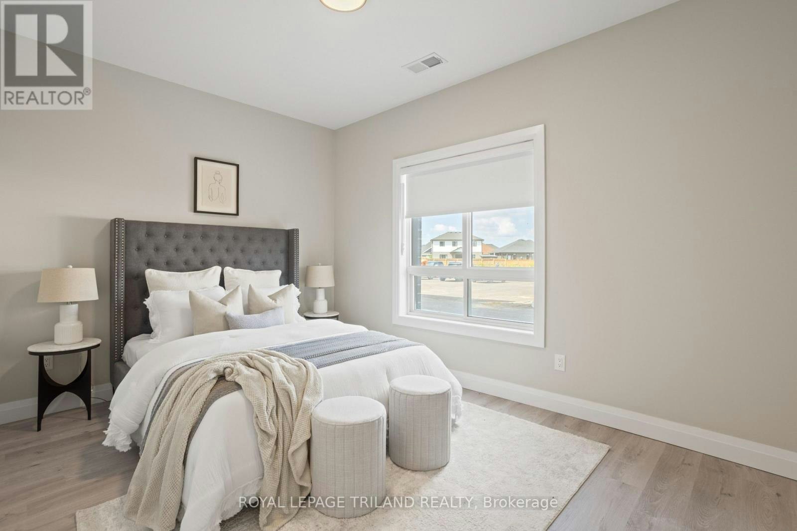 101-33318 Richmond Street, Lucan Biddulph, ON, N0M 2J0 - 8