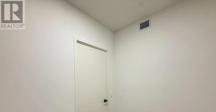 2015-8 Interchange Way, Vaughan, ON, L4K 0R2 - 9