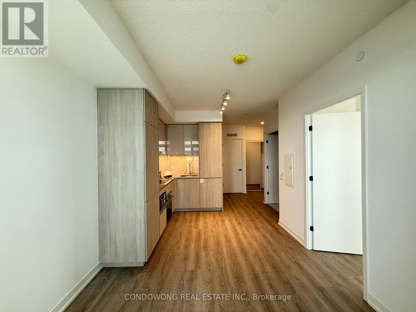 2015-8 Interchange Way, Vaughan, ON, L4K 0R2 - 7