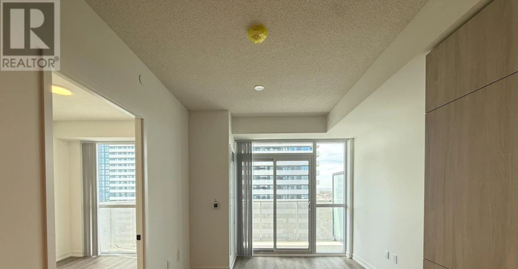 2015-8 Interchange Way, Vaughan, ON, L4K 0R2 - 2
