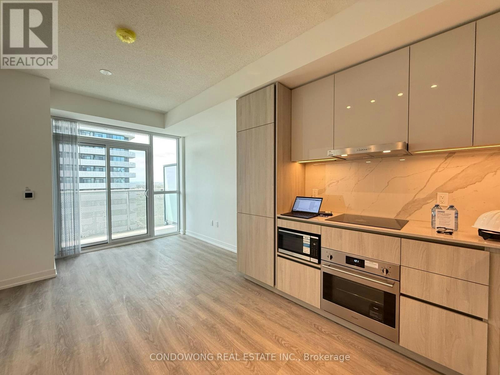 2015-8 Interchange Way, Vaughan, ON, L4K 0R2
