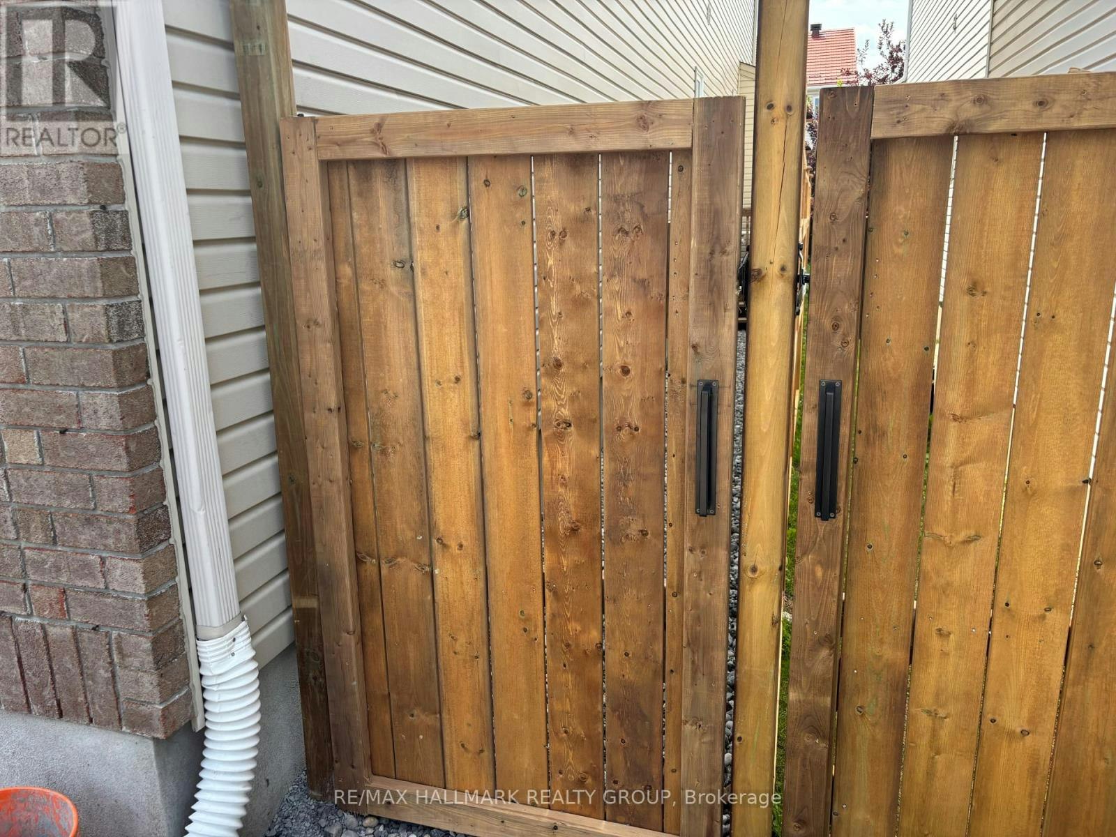1926 Celeste Way, Ottawa, ON, K4A 4C9 - 2
