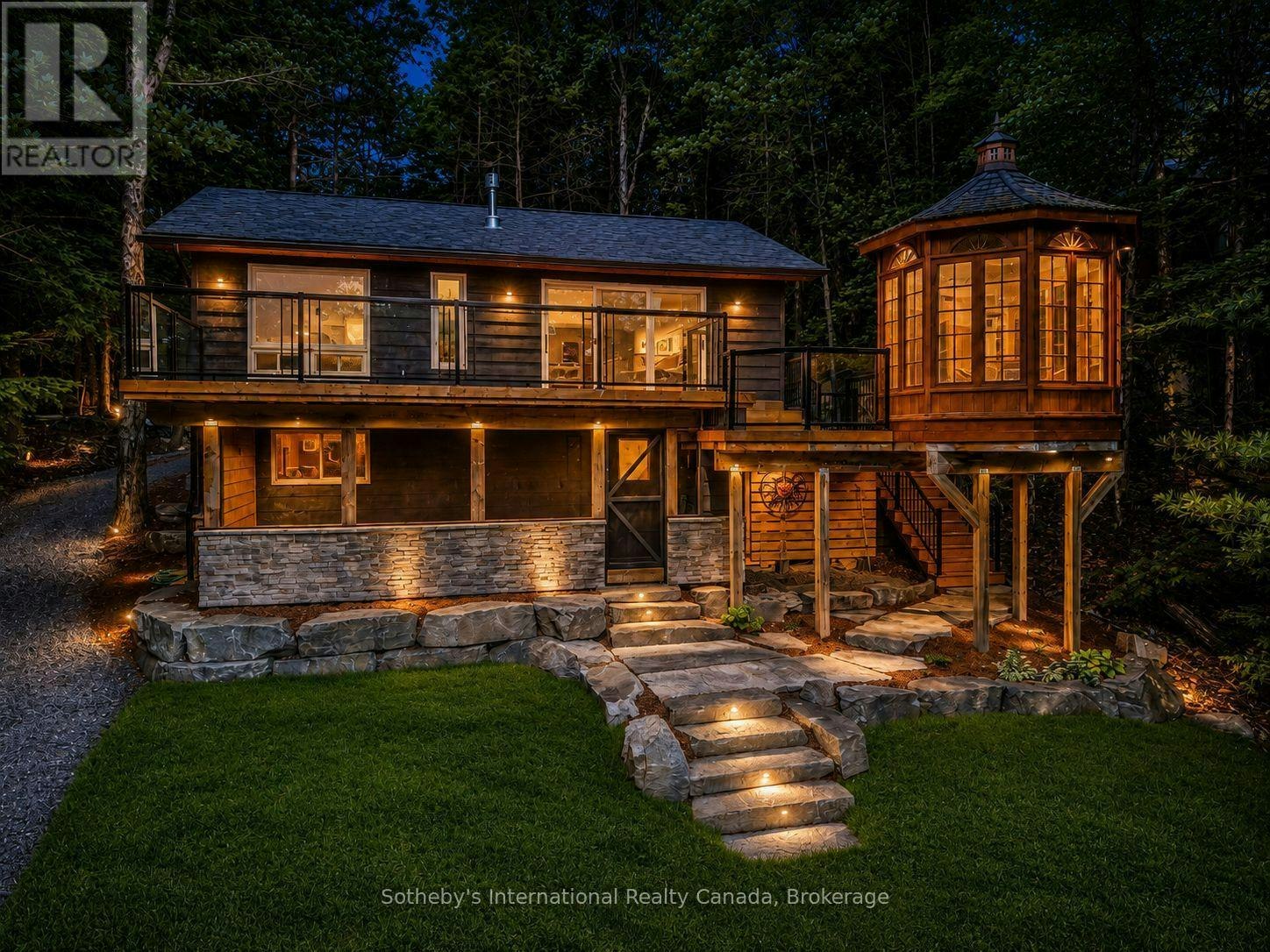 1023 Strachan Point Road, Muskoka Lakes, ON, P0C 1A0