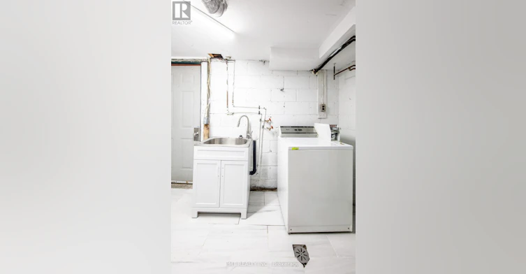 BASEMENT-34 Robindale Avenue, Toronto, ON, M8W 4A9 - 9