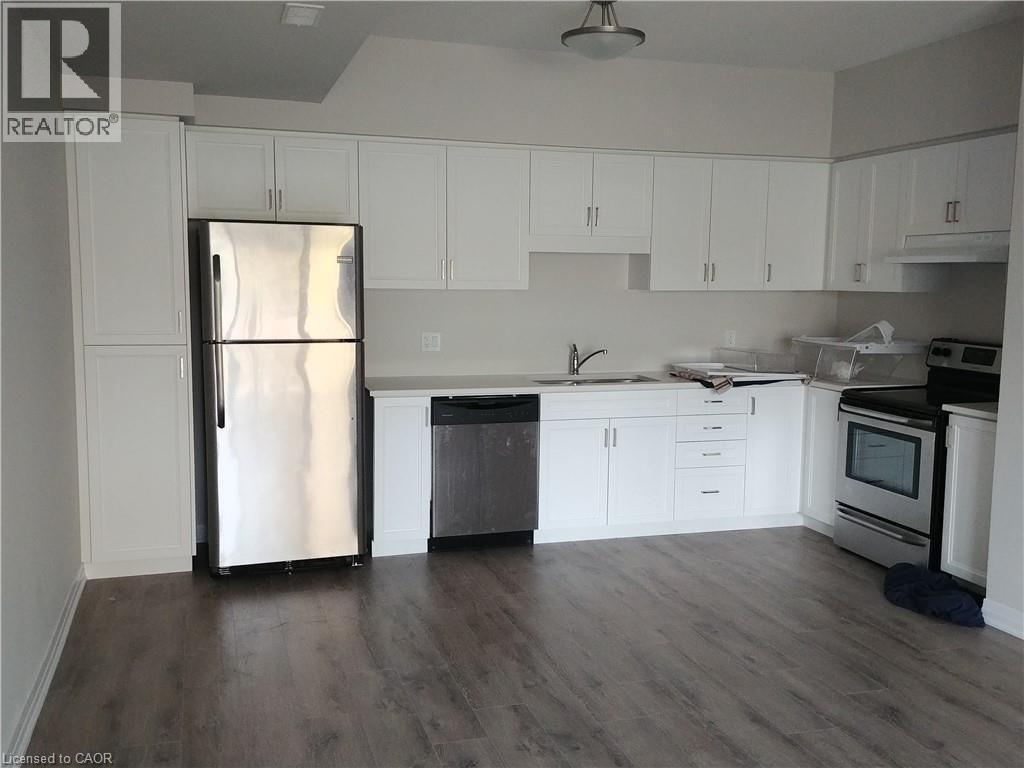 65 Progress Crescent, Kitchener, ON, N2R 0R7 - 2
