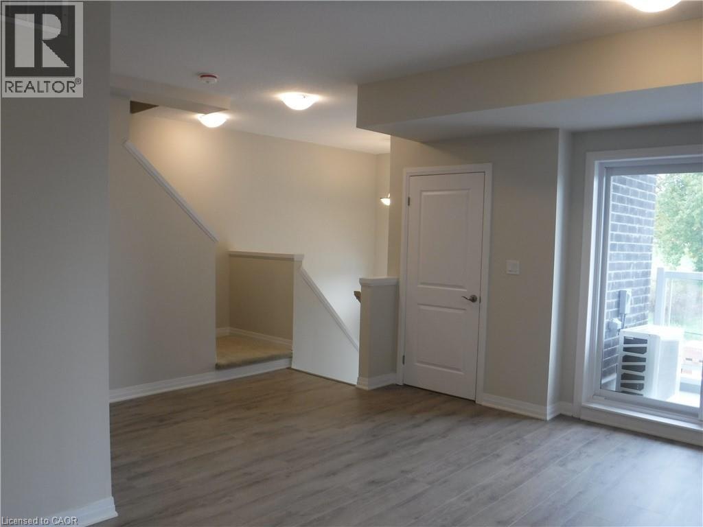 65 Progress Crescent, Kitchener, ON, N2R 0R7 - 9