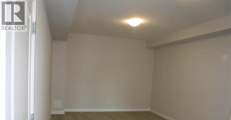 65 Progress Crescent, Kitchener, ON, N2R 0R7 - 3