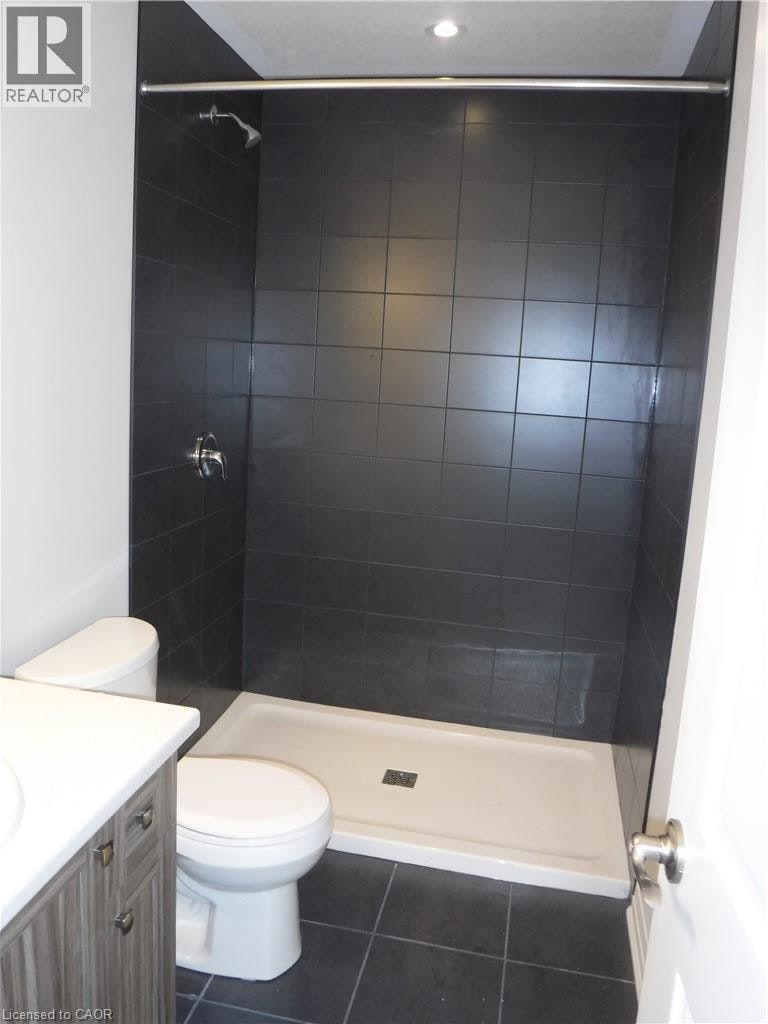 65 Progress Crescent, Kitchener, ON, N2R 0R7 - 6