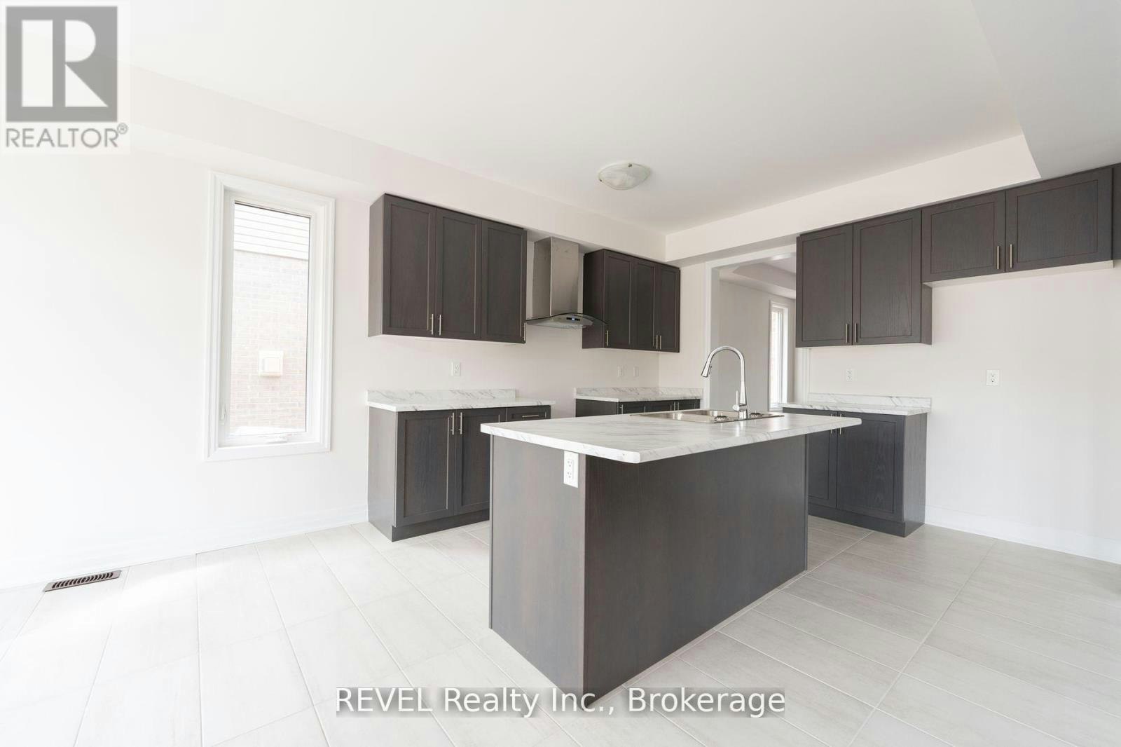 4568 Lyons Parkway, Niagara Falls, ON, L2E 6S6 - 14