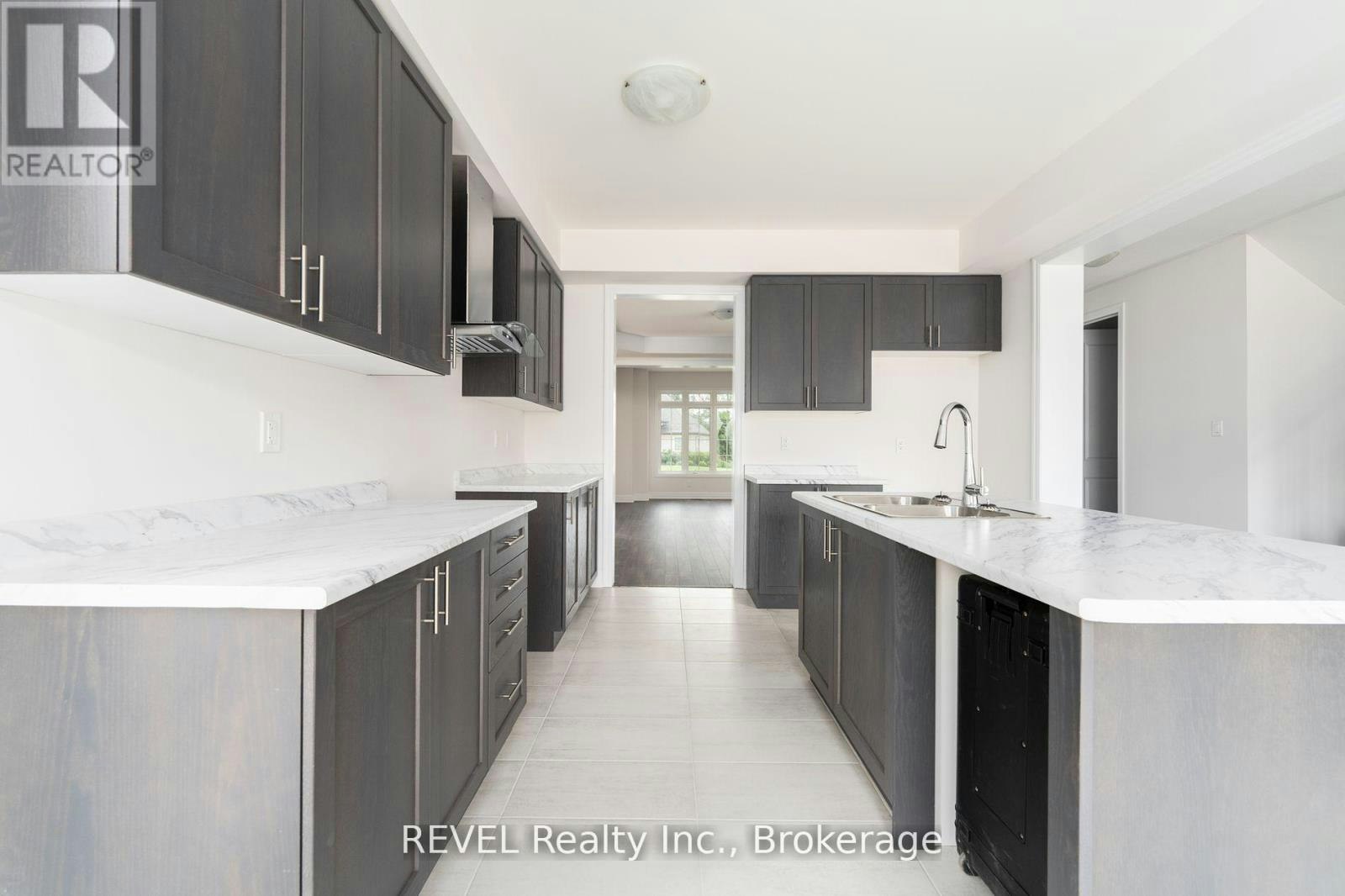 4568 Lyons Parkway, Niagara Falls, ON, L2E 6S6 - 15