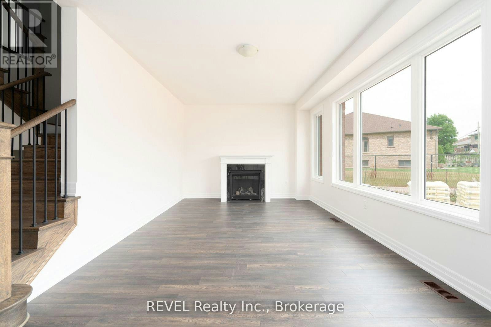 4568 Lyons Parkway, Niagara Falls, ON, L2E 6S6 - 10