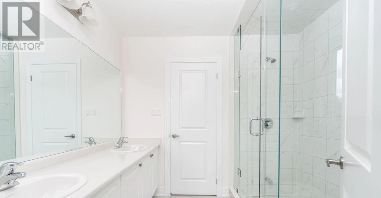 4568 Lyons Parkway, Niagara Falls, ON, L2E 6S6 - 24