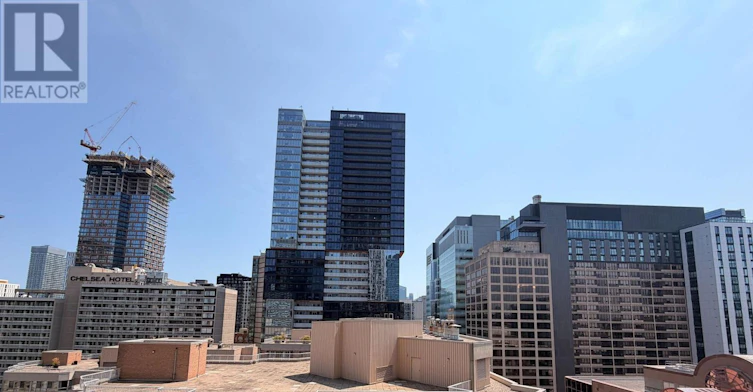 2107-761 Bay Street, Toronto, ON, M5G 2R2 - 7