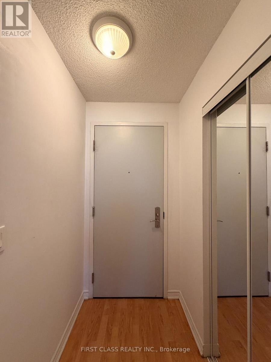 2107-761 Bay Street, Toronto, ON, M5G 2R2 - 5