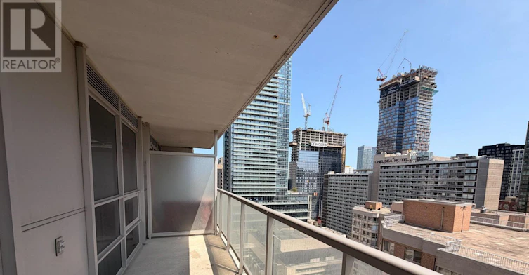 2107-761 Bay Street, Toronto, ON, M5G 2R2 - 6