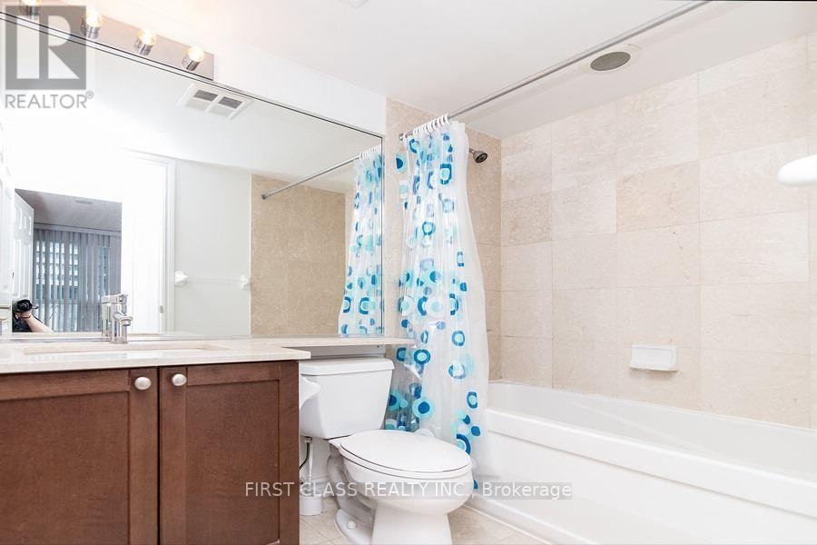 2107-761 Bay Street, Toronto, ON, M5G 2R2 - 17