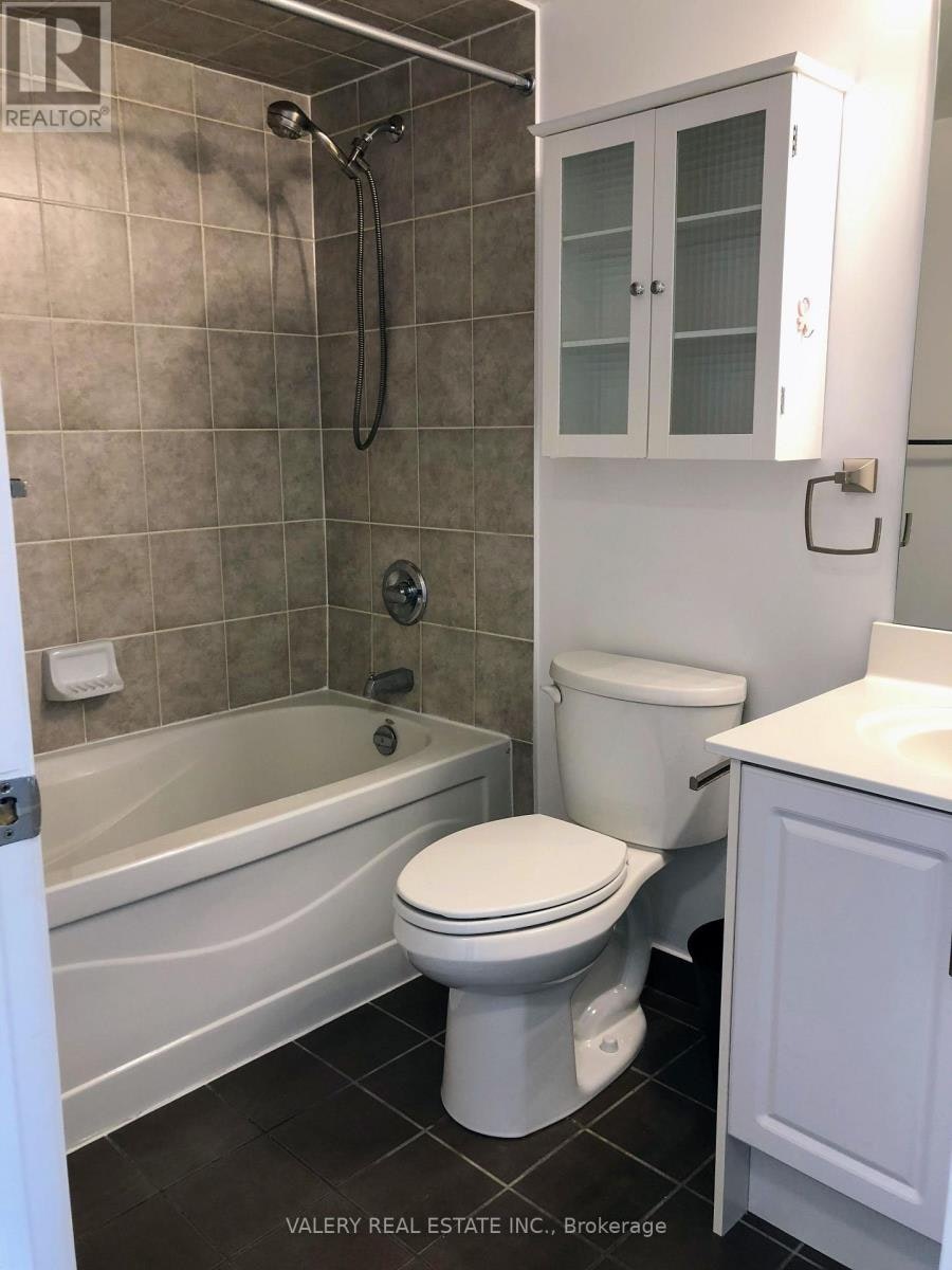 907-18 Harding Boulevard, Richmond Hill, ON, L4C 0T3 - 16