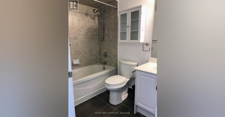 907-18 Harding Boulevard, Richmond Hill, ON, L4C 0T3 - 16