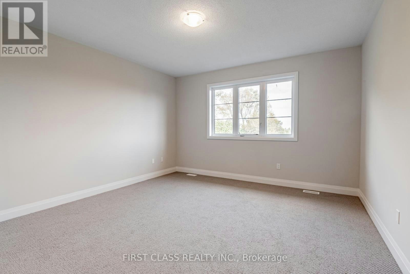 15 Kenneth Campbell Court, Aurora, ON, L4G 5Z4 - 29
