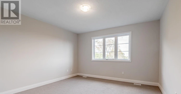 15 Kenneth Campbell Court, Aurora, ON, L4G 5Z4 - 29