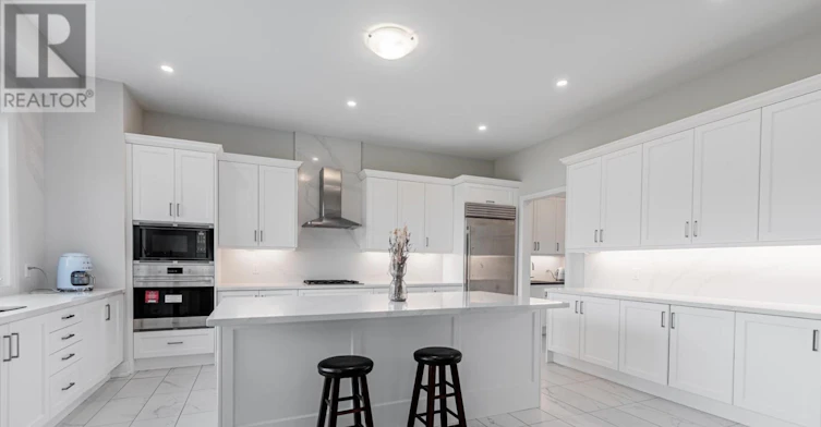 15 Kenneth Campbell Court, Aurora, ON, L4G 5Z4 - 13