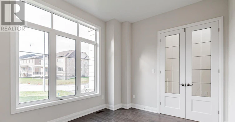 15 Kenneth Campbell Court, Aurora, ON, L4G 5Z4 - 5