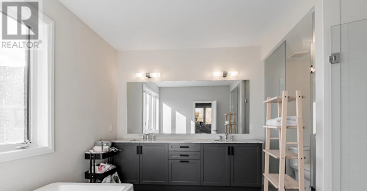 15 Kenneth Campbell Court, Aurora, ON, L4G 5Z4 - 27