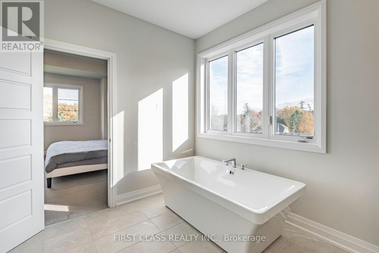 15 Kenneth Campbell Court, Aurora, ON, L4G 5Z4 - 28