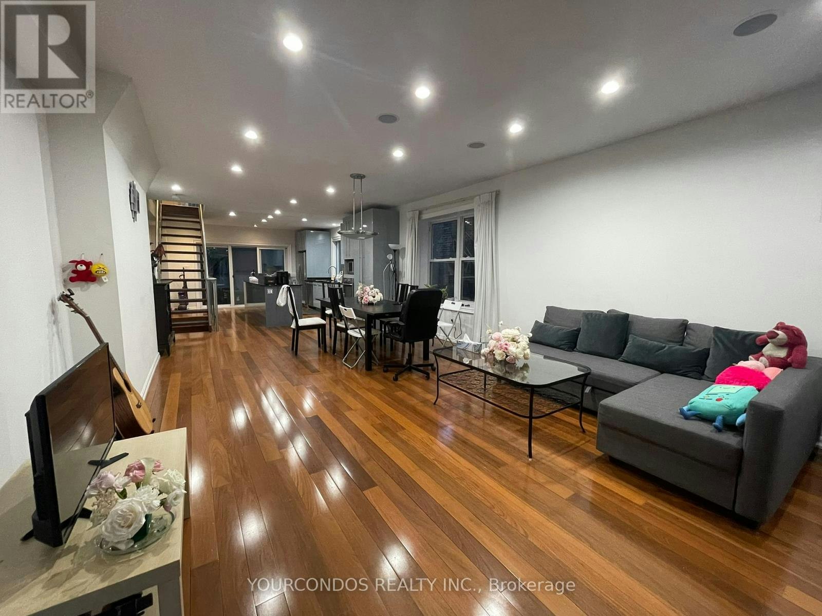 UPPER B-193 Brunswick Avenue, Toronto, ON, M5S 2M4 - 6