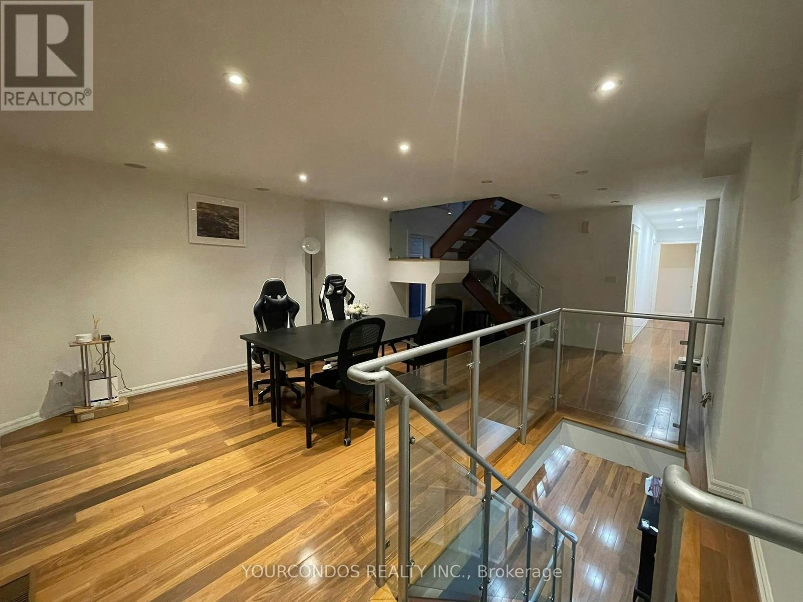 UPPER B-193 Brunswick Avenue, Toronto, ON, M5S 2M4 - 19