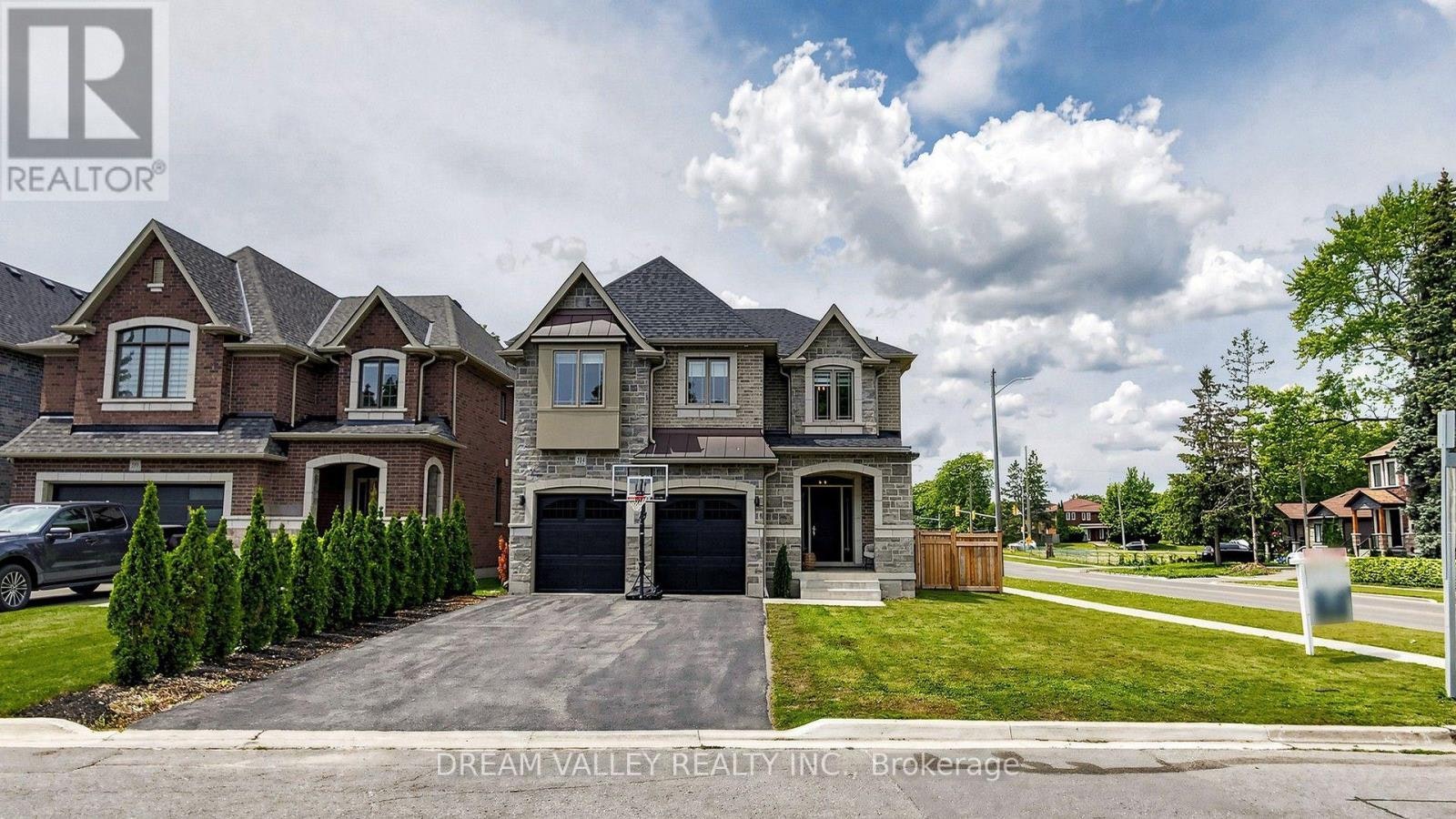 224 Severn St Street, Oshawa, ON, L1J 8H7