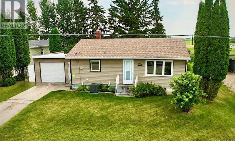 321 Vincent Avenue W