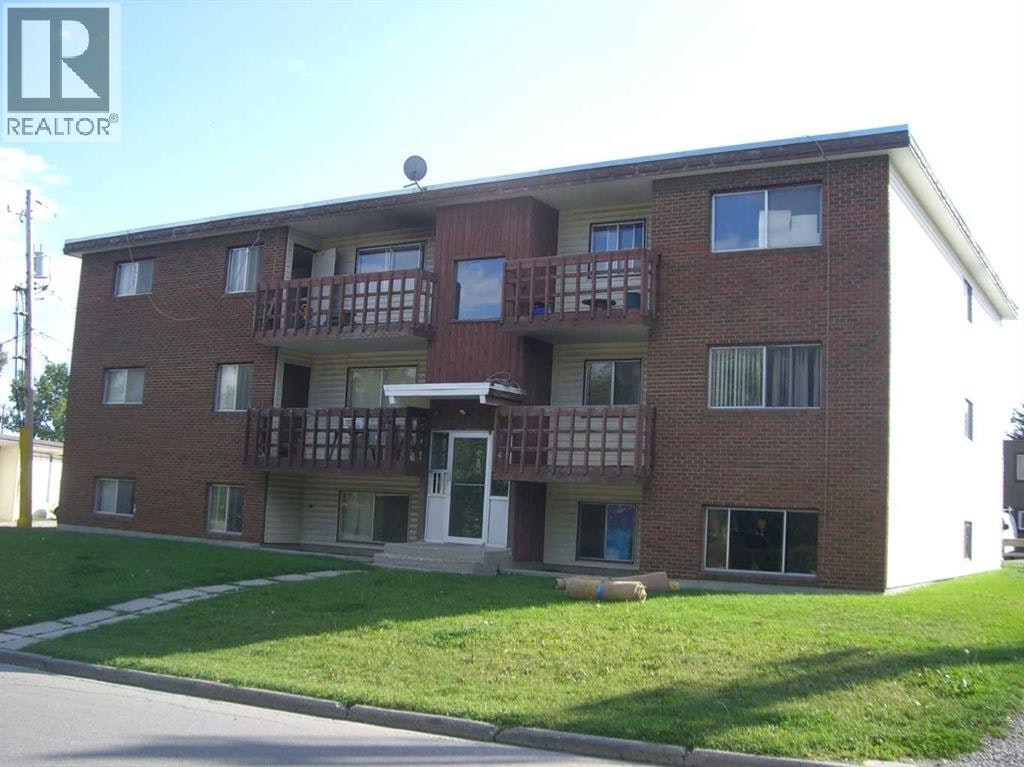 733 44 Avenue NW, Calgary, AB, T2K 0J5