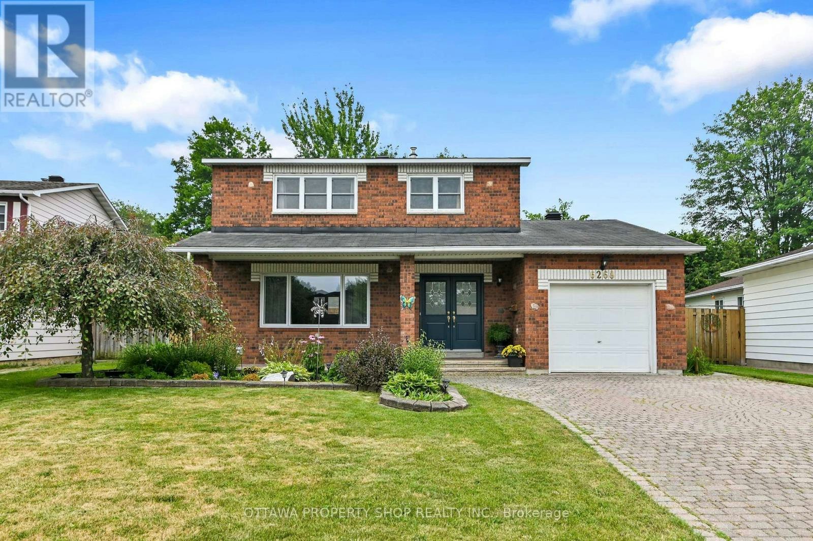 6268 Steamer Lane, Ottawa, ON, K1C 1C9