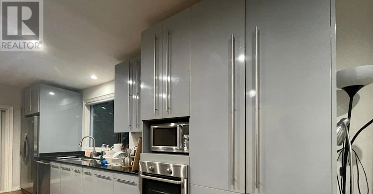UPPER A & B-193 Brunswick Avenue, Toronto, ON, M5S 2M4 - 12