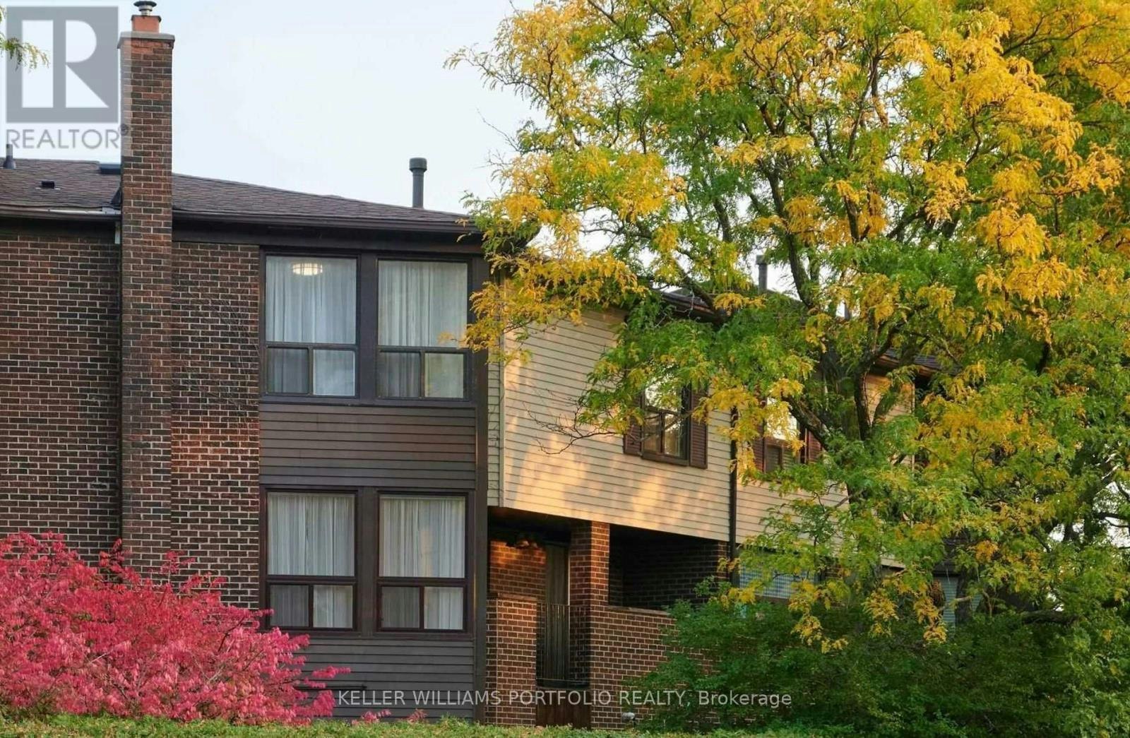 10 Lofty Hill Way, Toronto, ON, M2H 2Z8