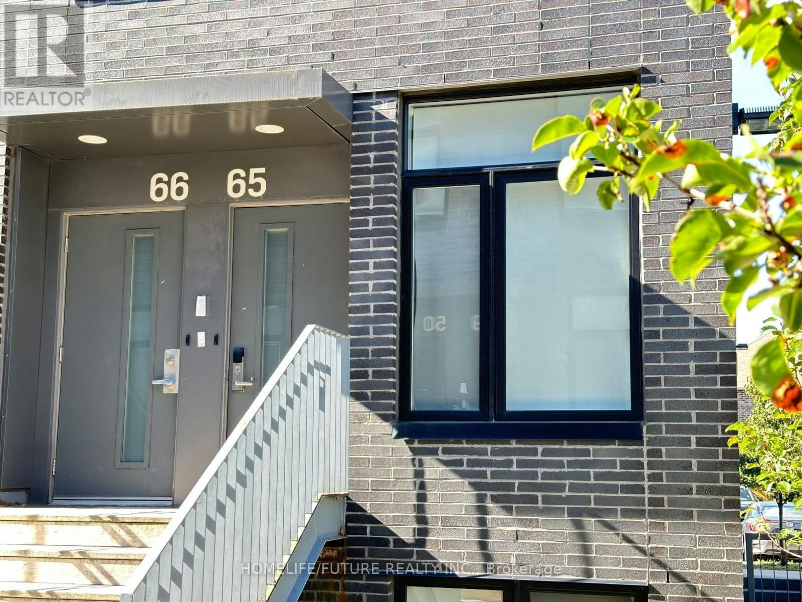 65-1760 Simcoe Street N, Oshawa, ON, L3G 0C3 - 2