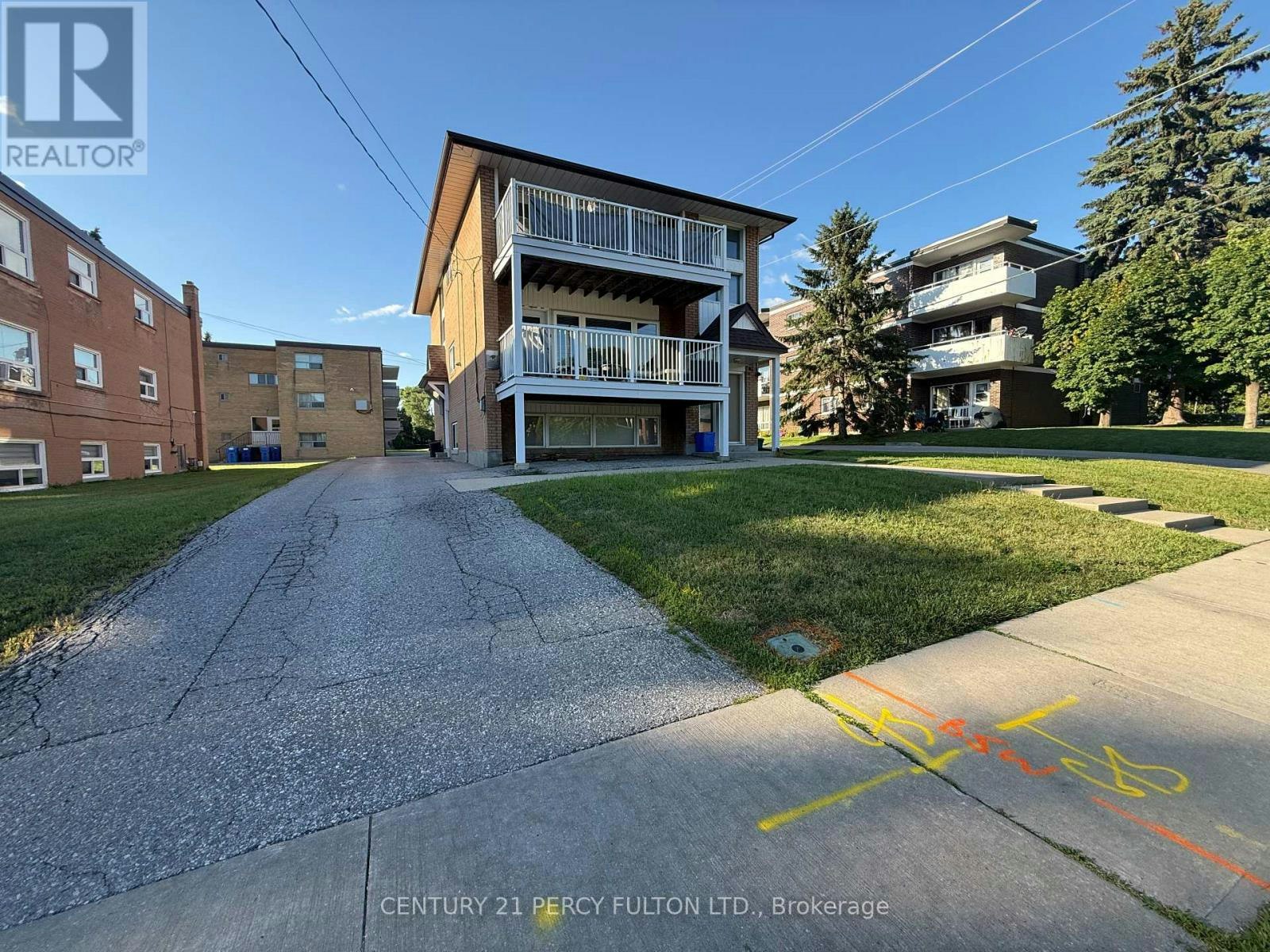 3-706 Dunlop Street W, Whitby, ON, L1N 1V5 - 3
