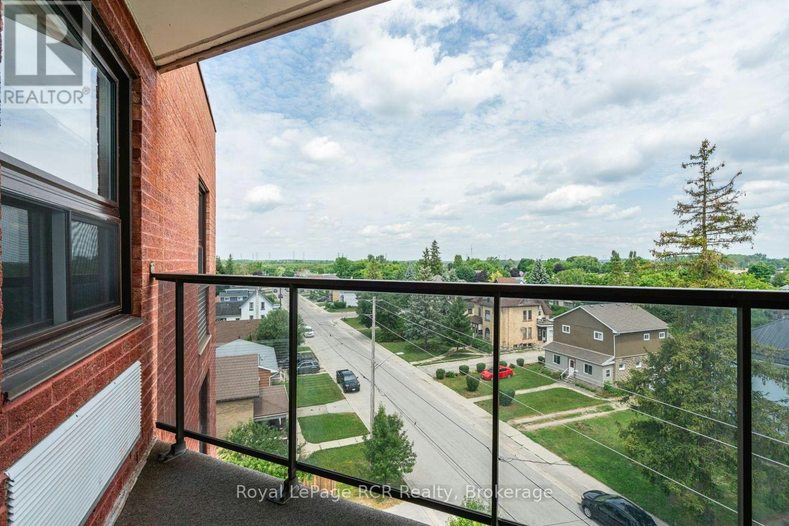 606-536 11th Avenue, Hanover, ON, N4N 2S4