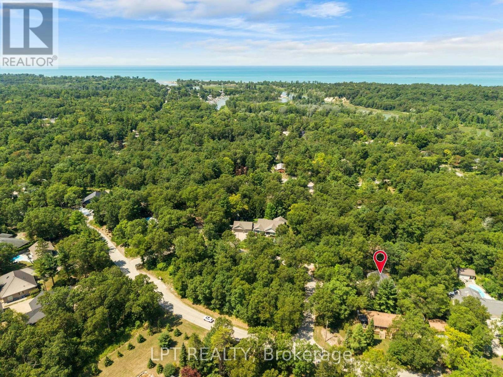7806 Alfred Crescent, Lambton Shores, ON, N0M 2L0 - 6