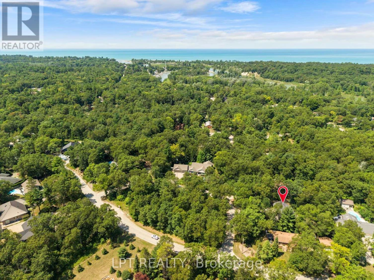 7806 Alfred Crescent, Lambton Shores, ON, N0M 2L0 - 6