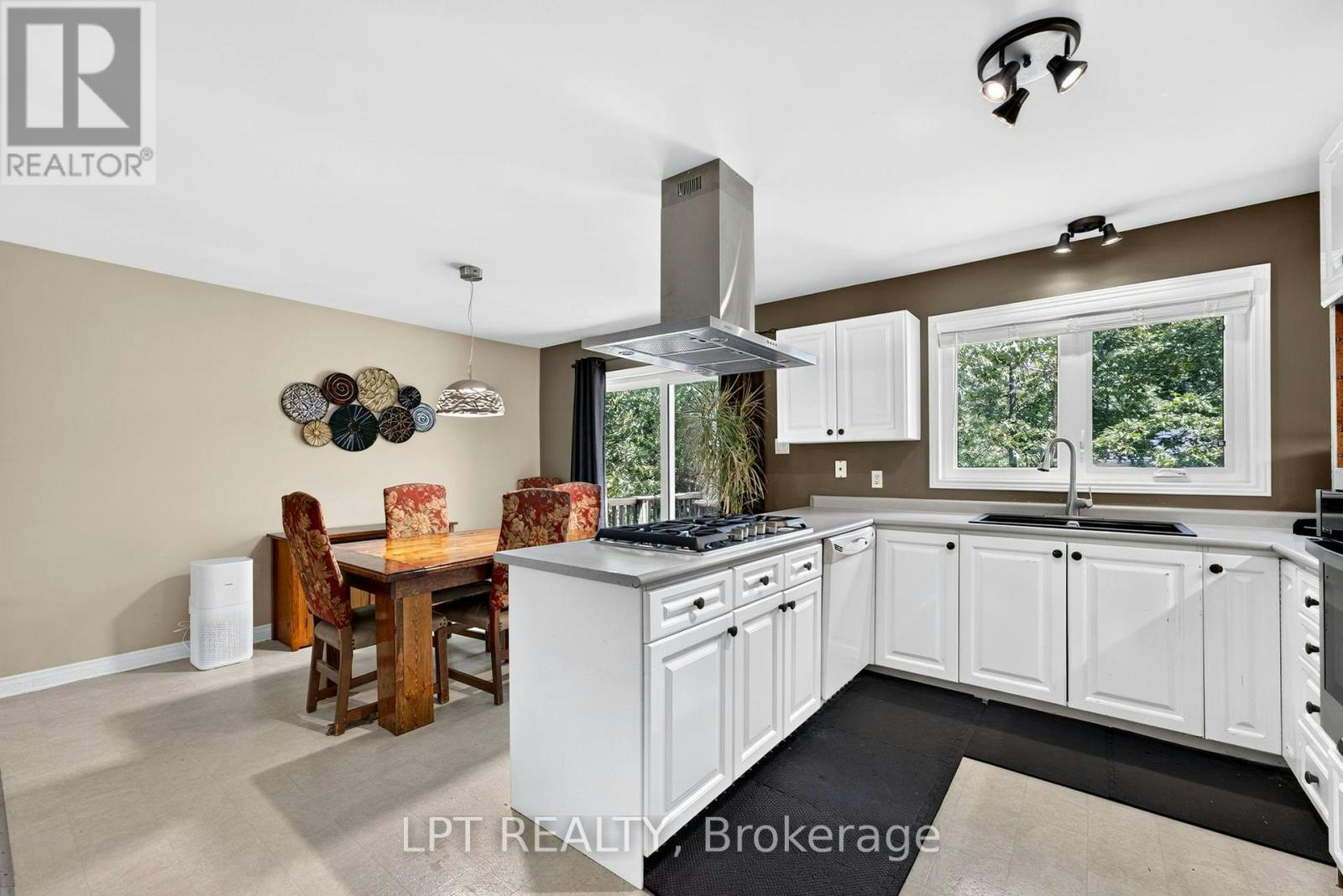 7806 Alfred Crescent, Lambton Shores, ON, N0M 2L0 - 13