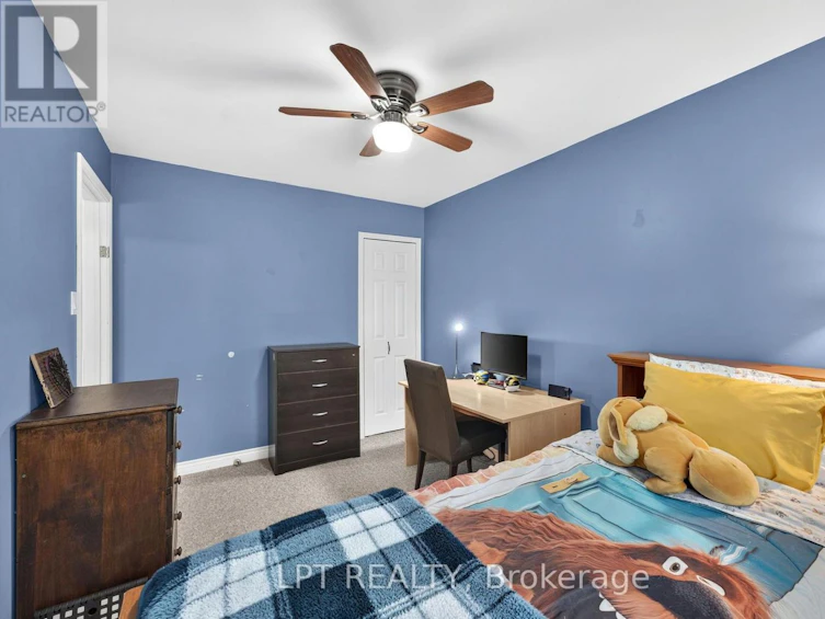 7806 Alfred Crescent, Lambton Shores, ON, N0M 2L0 - 24
