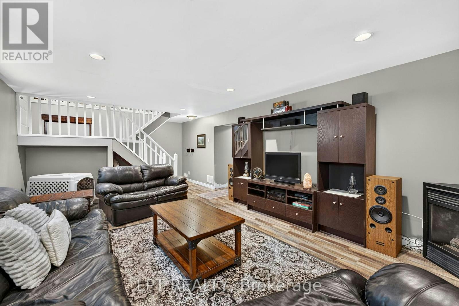 7806 Alfred Crescent, Lambton Shores, ON, N0M 2L0 - 33
