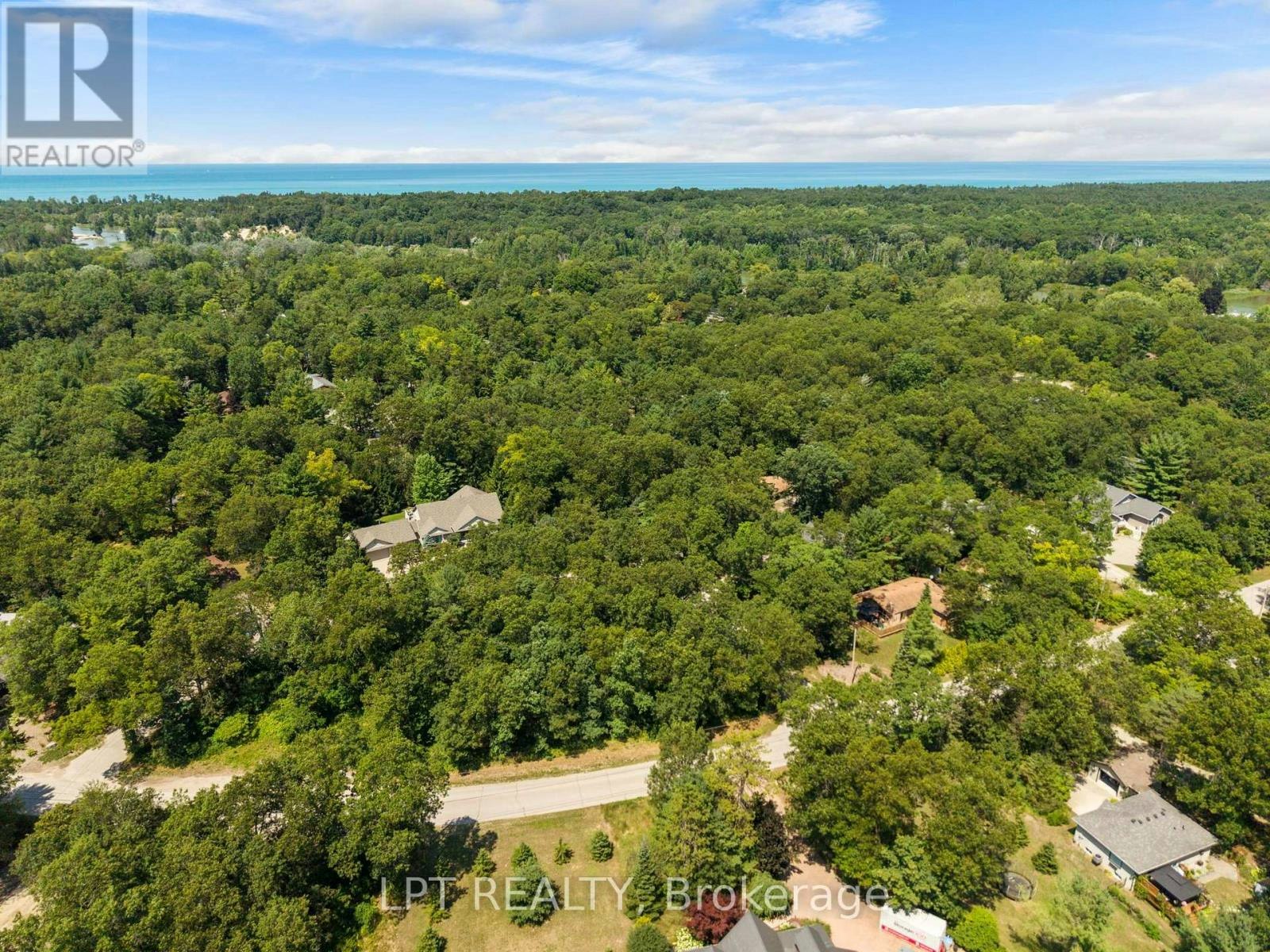 7806 Alfred Crescent, Lambton Shores, ON, N0M 2L0 - 46