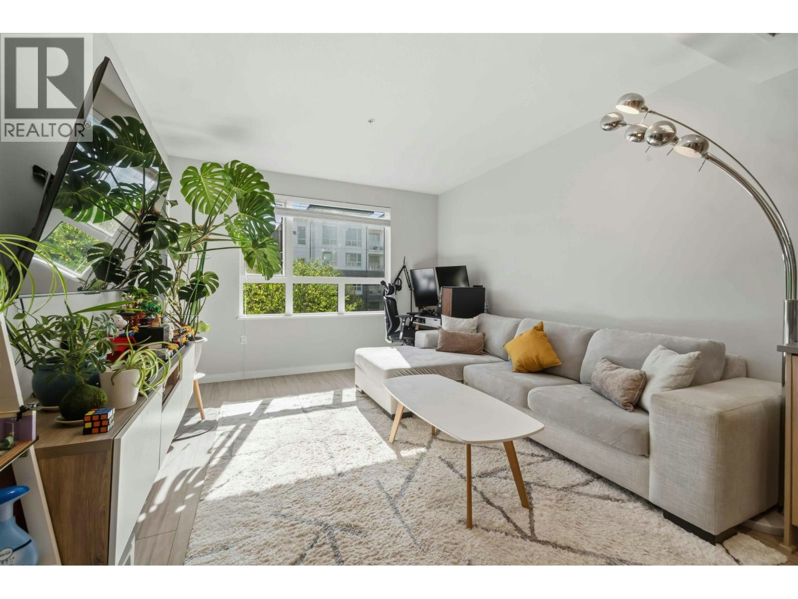 319-9213 Odlin Road, Richmond, BC, V6X 0V5